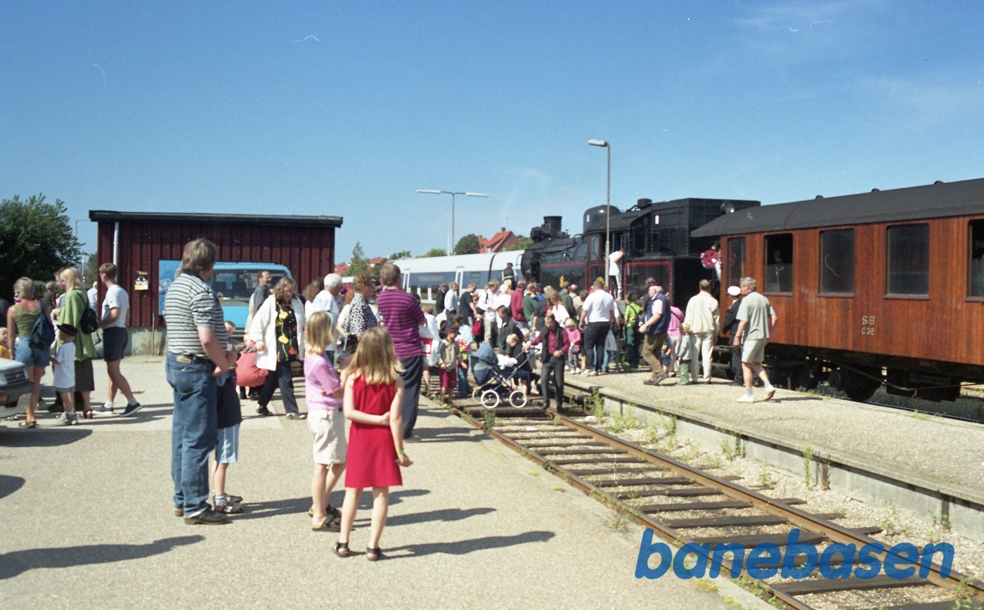 S 1307 med tog på HFHJ S 1307 med tog på HFHJ