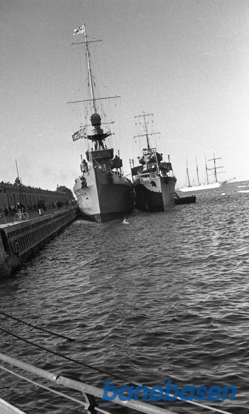 Krigsskibe ved Langelinje i København Krigsskibe ved Langelinje i København