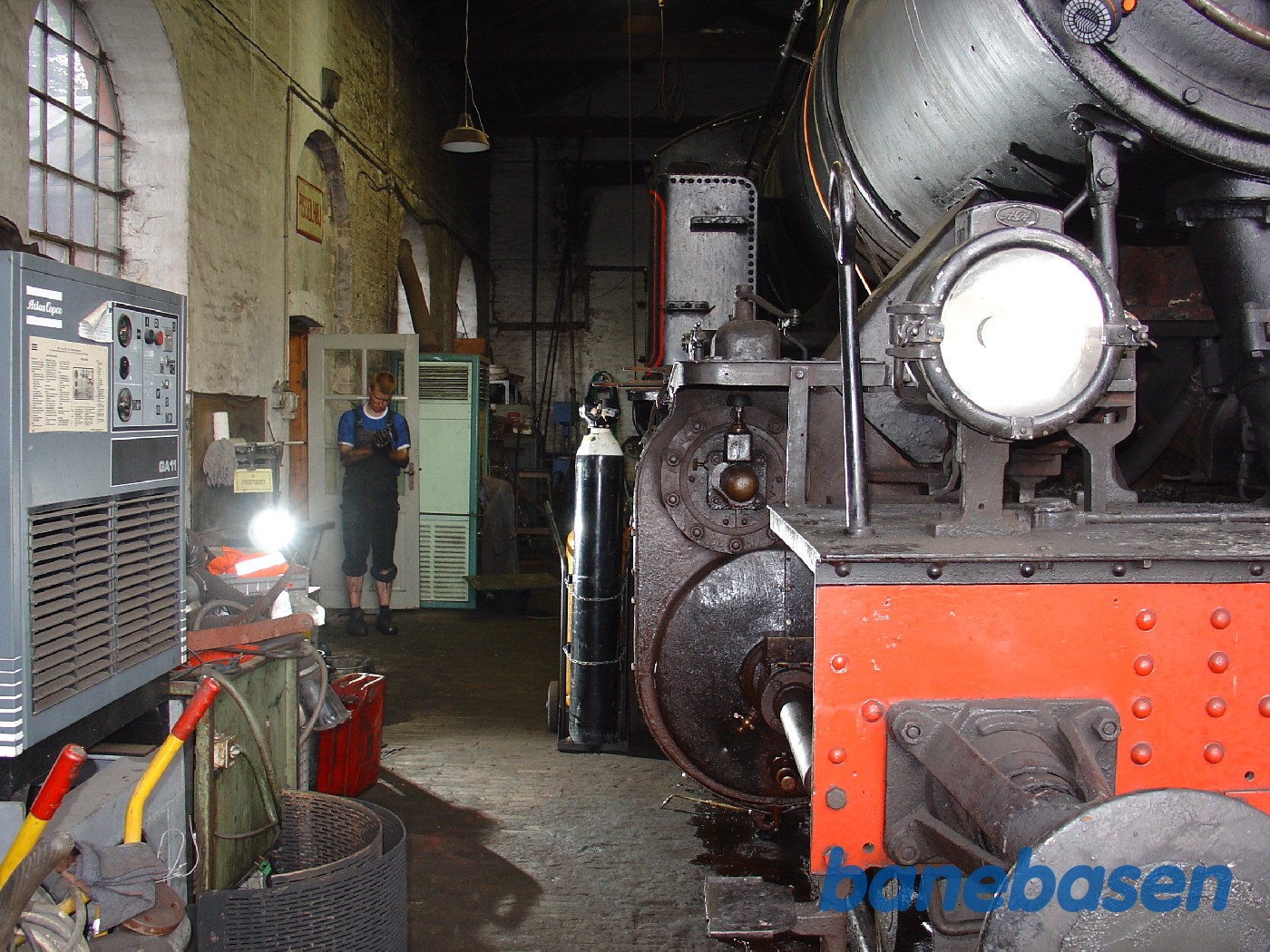 Værkstedsarbejde på 1307 i Rungsted Værkstedsarbejde på 1307 i Rungsted