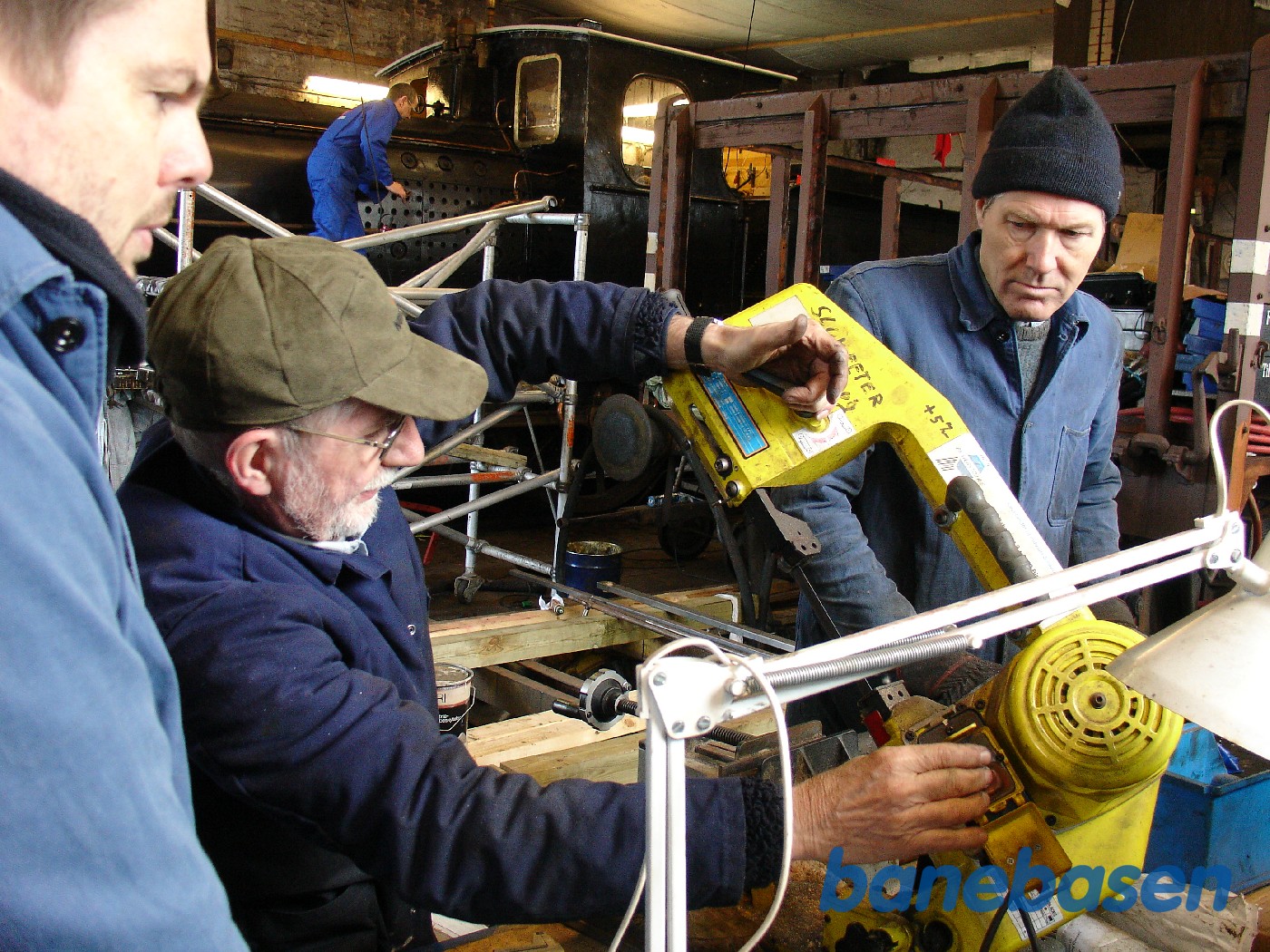 Ny båndsavafprøves Ny båndsavafprøves