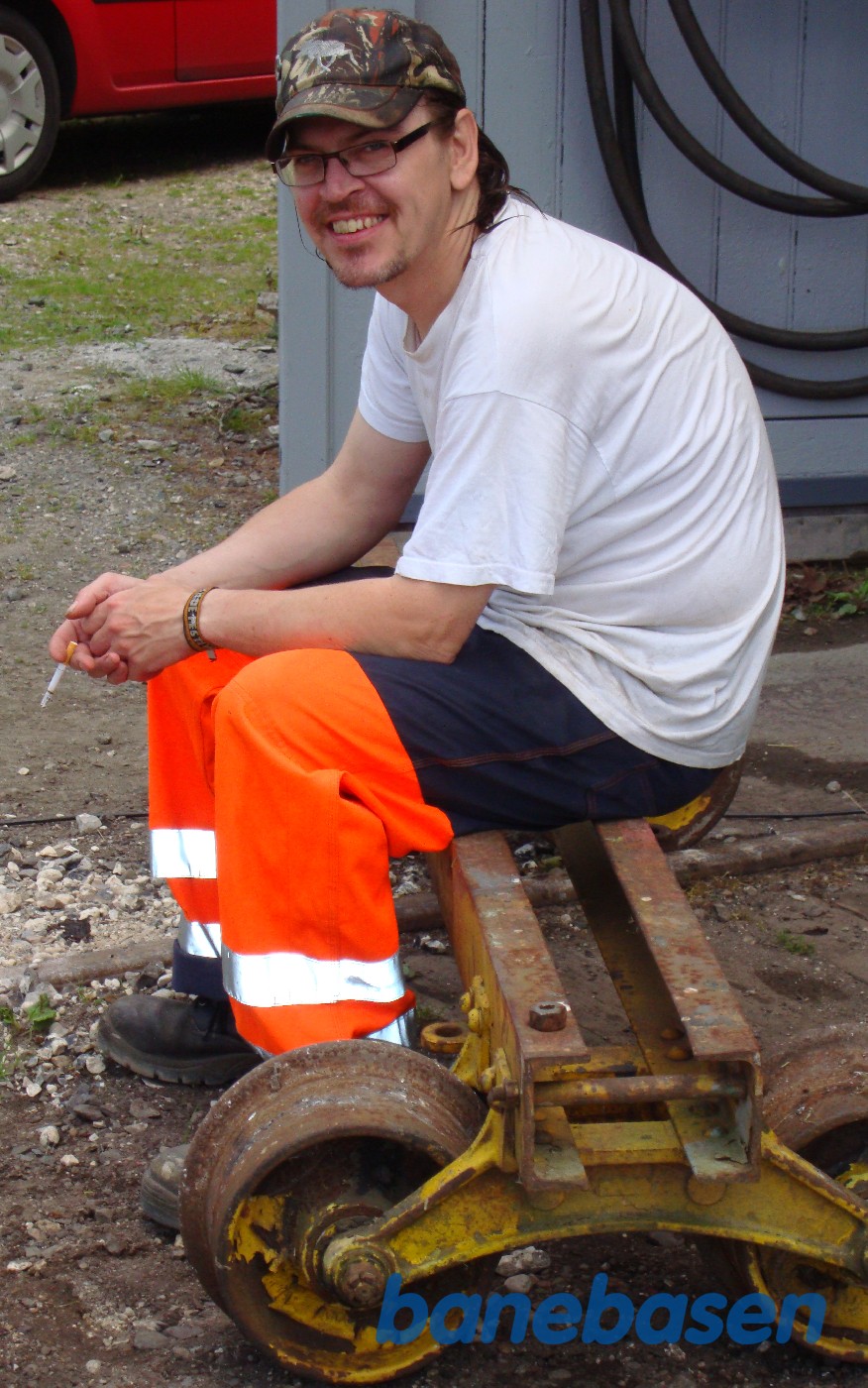 Åge sidder på deployer i Rungsted Åge sidder på deployer i Rungsted