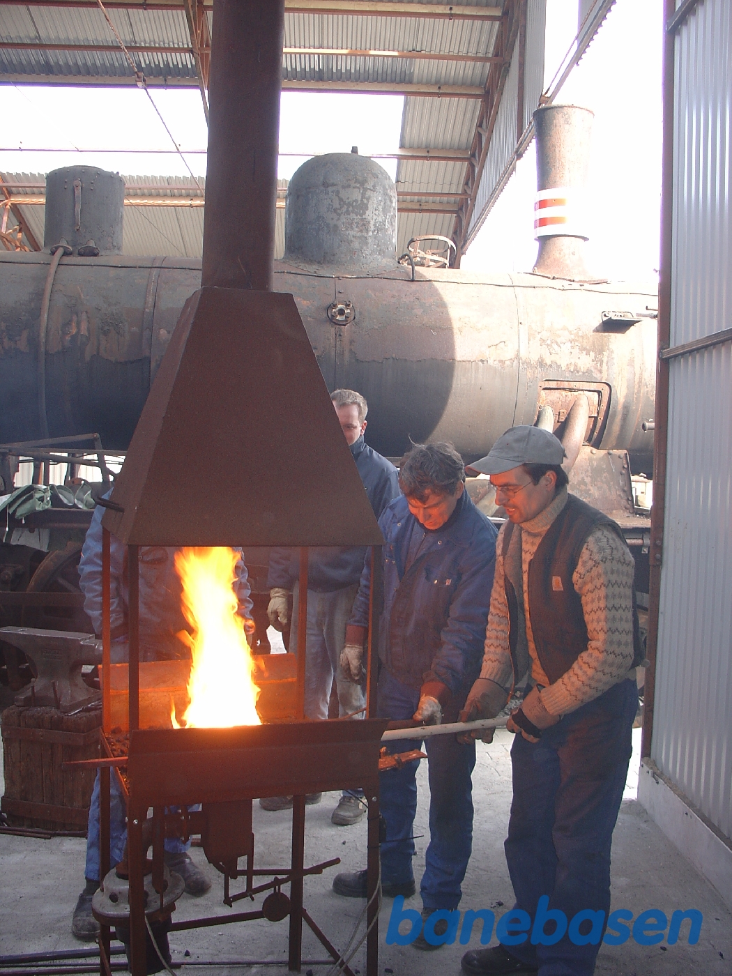 Essen til opvarmning af nitter til kedlen på HHB 4 i Græsted Essen til opvarmning af nitter til kedlen på HHB 4 i Græsted