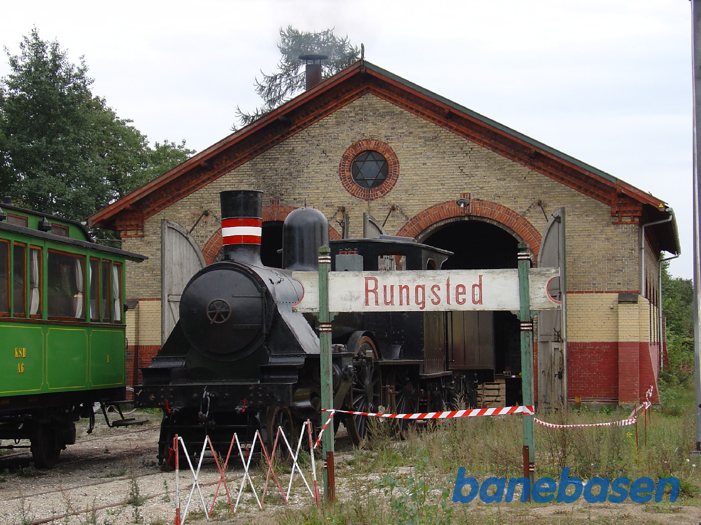 Skiltet foran Rungsted remise Skiltet foran Rungsted remise