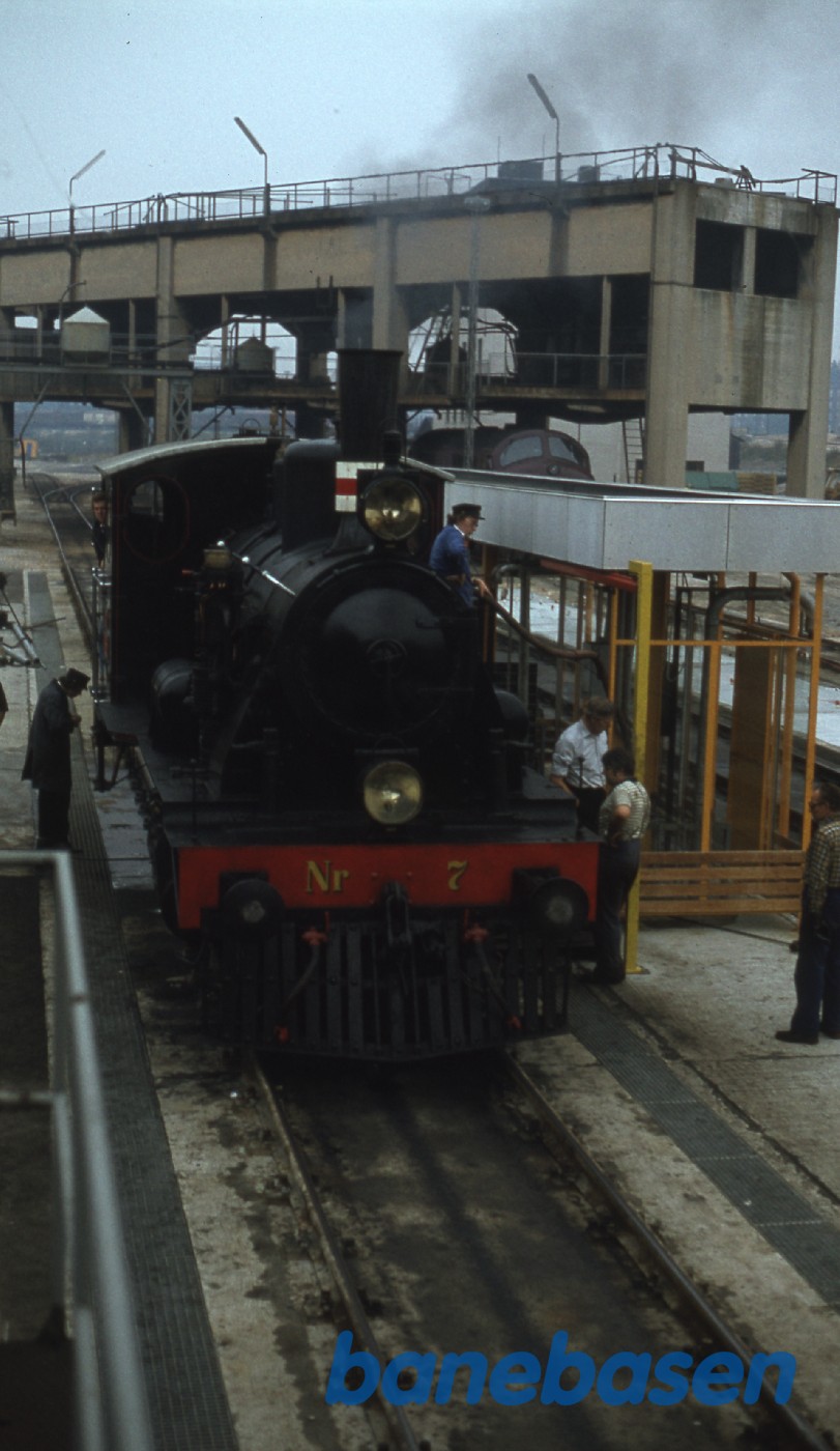 Nr. 7 i askekassen på Mgb Nr. 7 i askekassen på Mgb