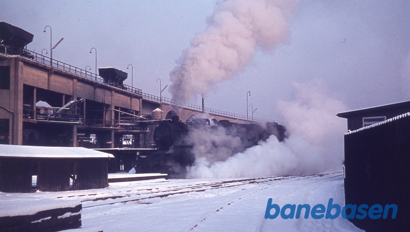 Vinterbillede af det gamle kulningsanlæg på Mgb Vinterbillede af det gamle kulningsanlæg på Mgb