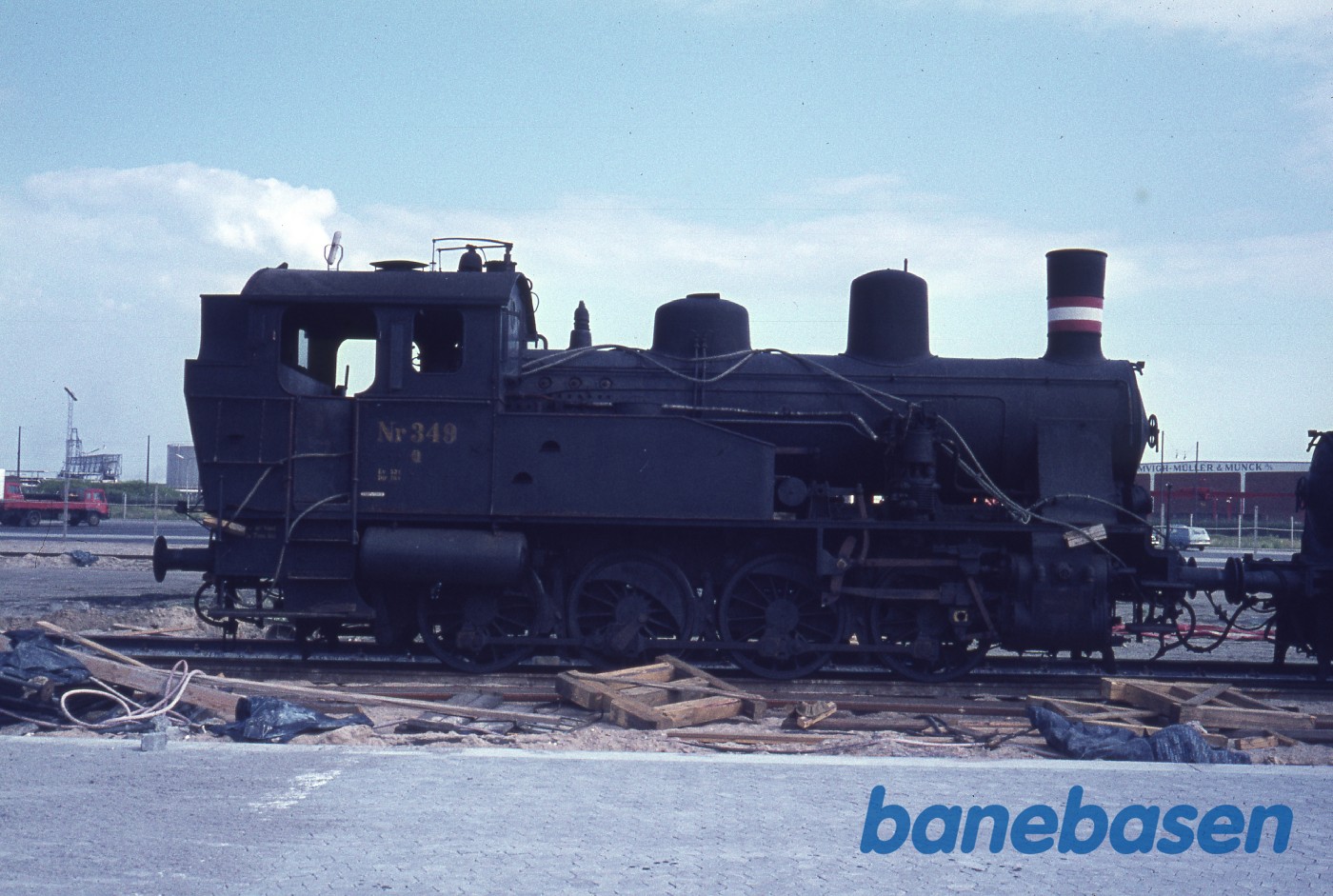 Den nye container terminal og 2 rangerlokomotiver Den nye container terminal og 2 rangerlokomotiver