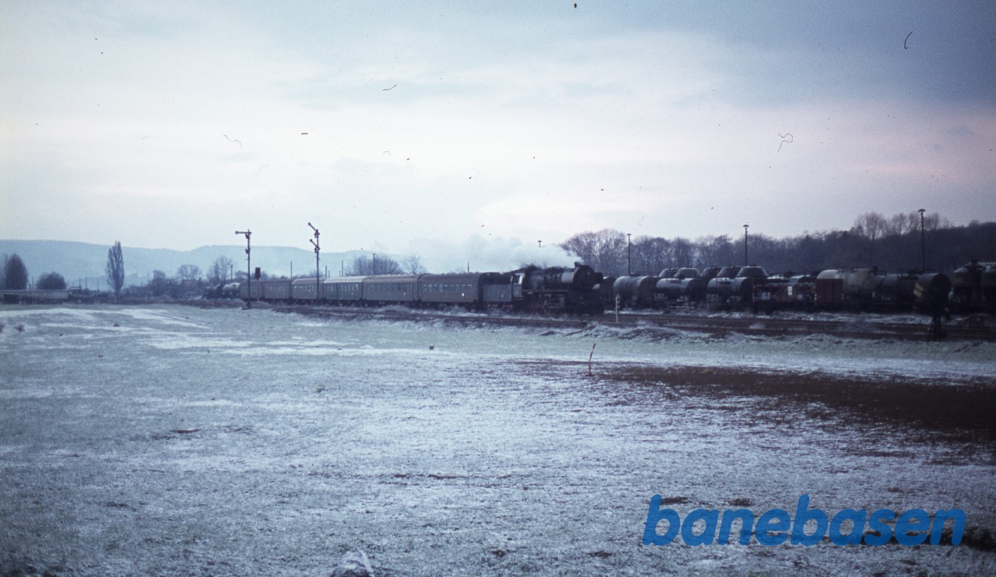 Persontog med damp Persontog med damp