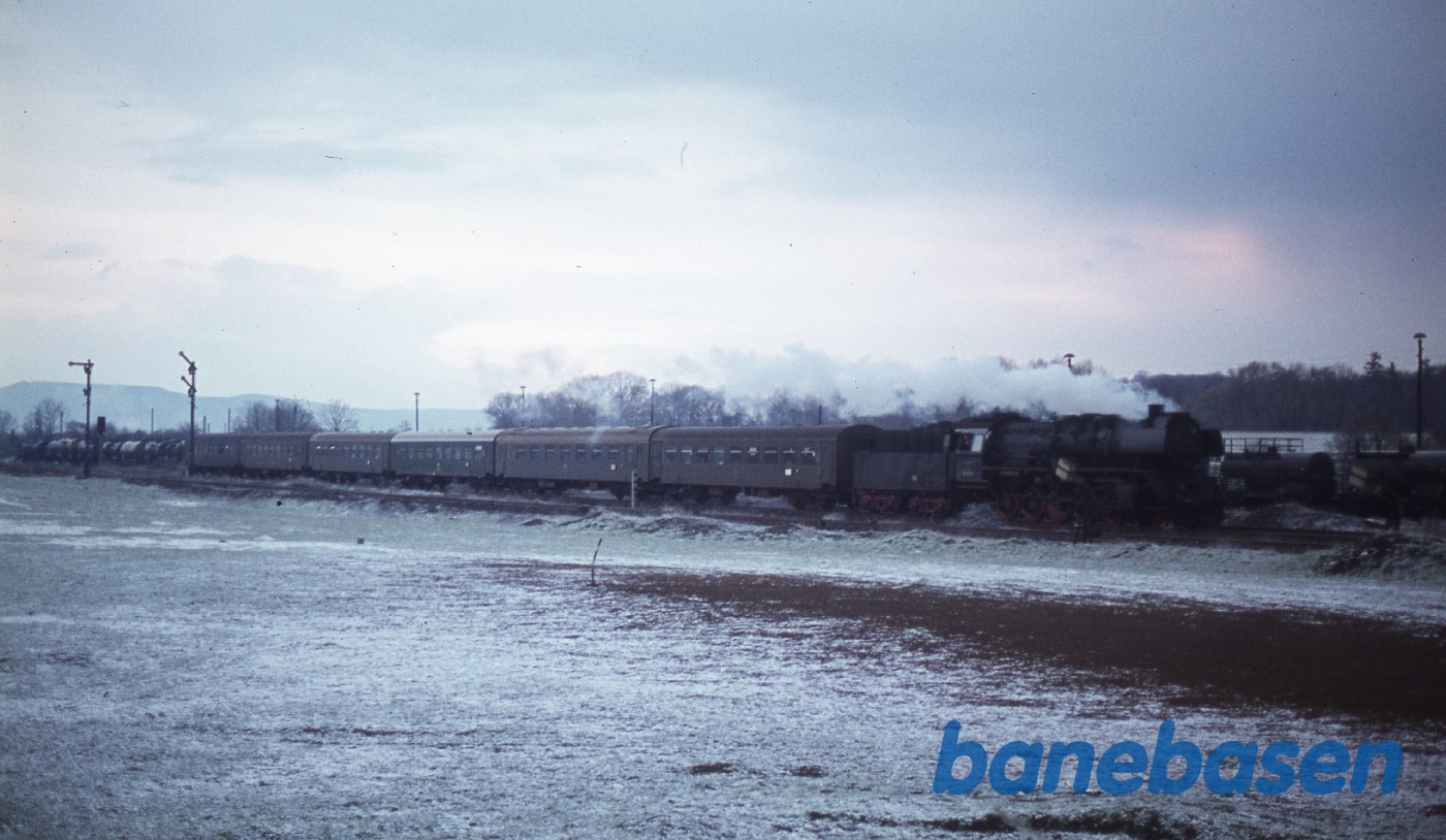 Persontog med damp Persontog med damp