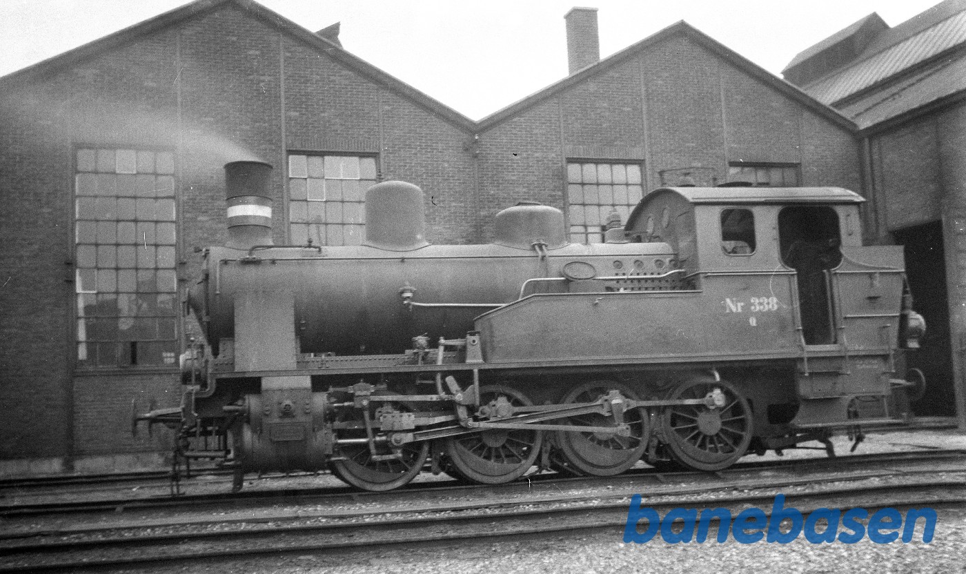 Damplokomotiv Q 338 rangerer i Aarhus Damplokomotiv Q 338 rangerer i Aarhus