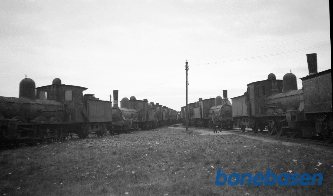 Damplokomotiver . Hensatte damplokomotiver med Maskindepotet Kbh GB Damplokomotiver . Hensatte damplokomotiver med Maskindepotet Kbh GB