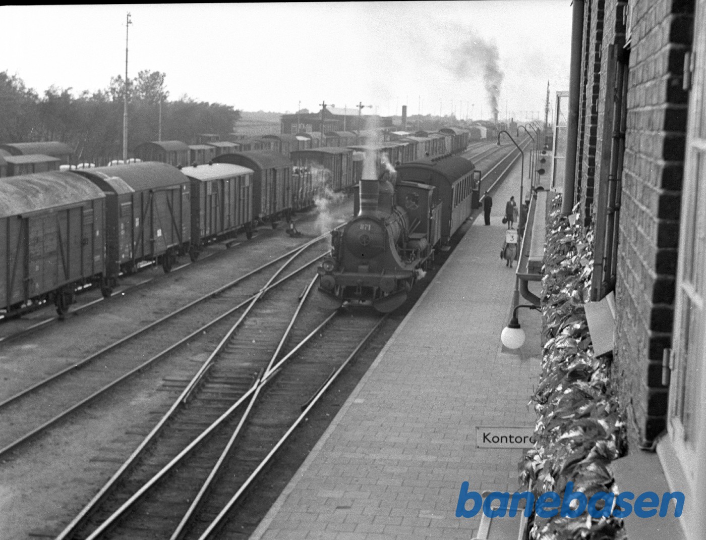 DSB D 871 + CME ankommet fra Tinglev DSB D 871 + CME ankommet fra Tinglev