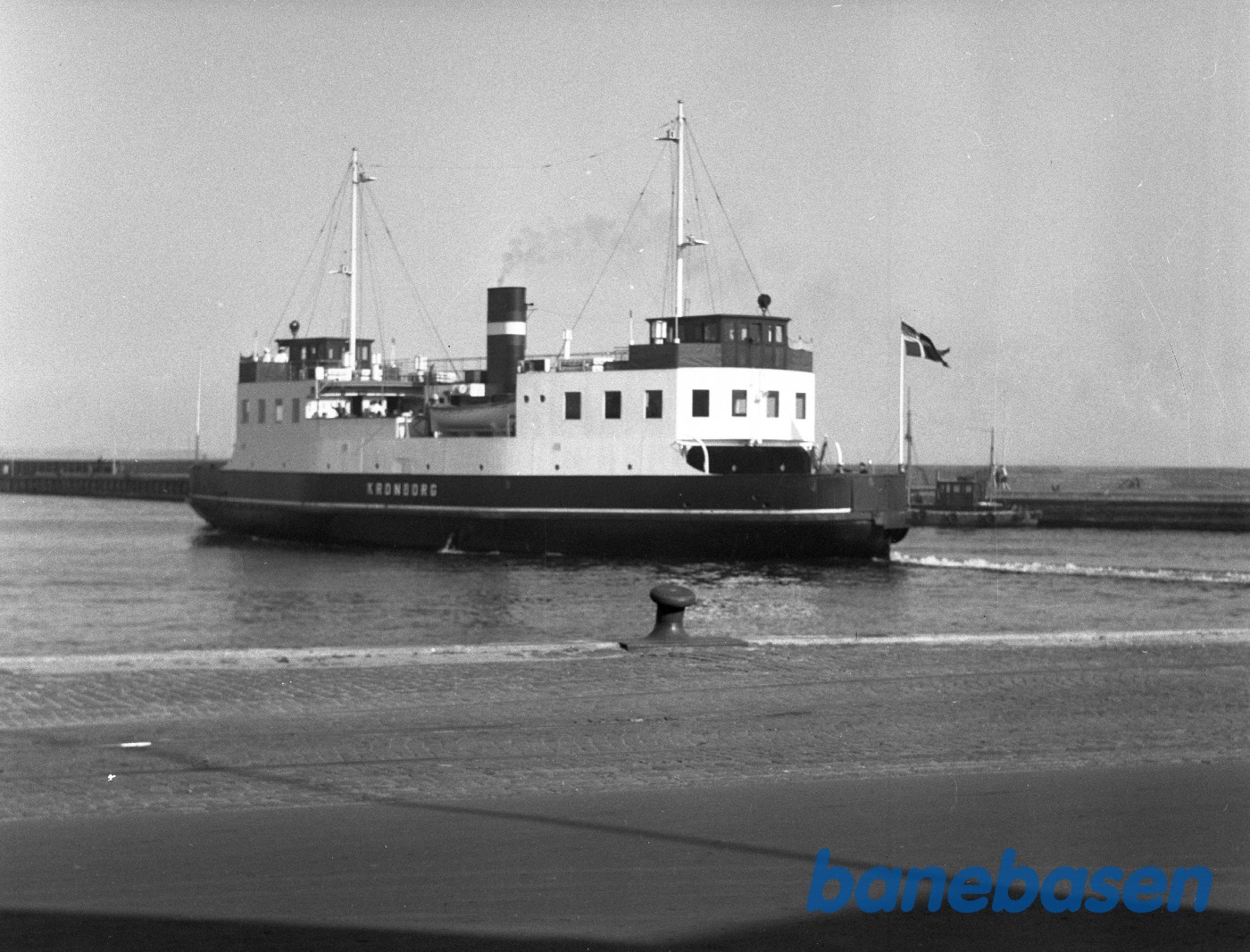 DSB M/F Kronborg i havnen DSB M/F Kronborg i havnen