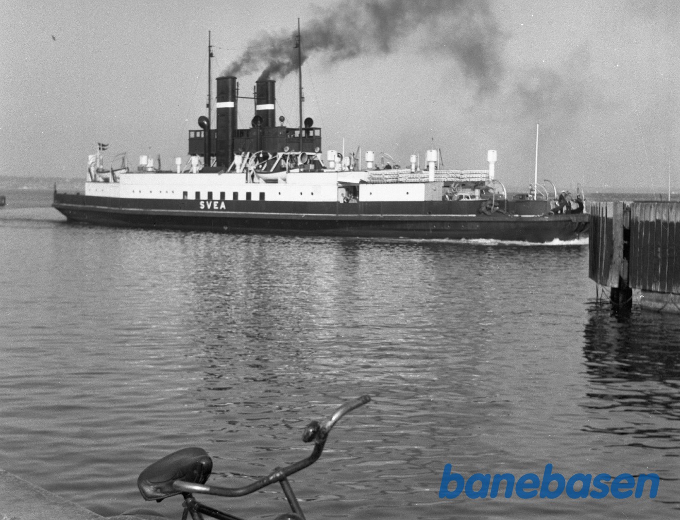 DSB D/F Svea sejler afsted DSB D/F Svea sejler afsted