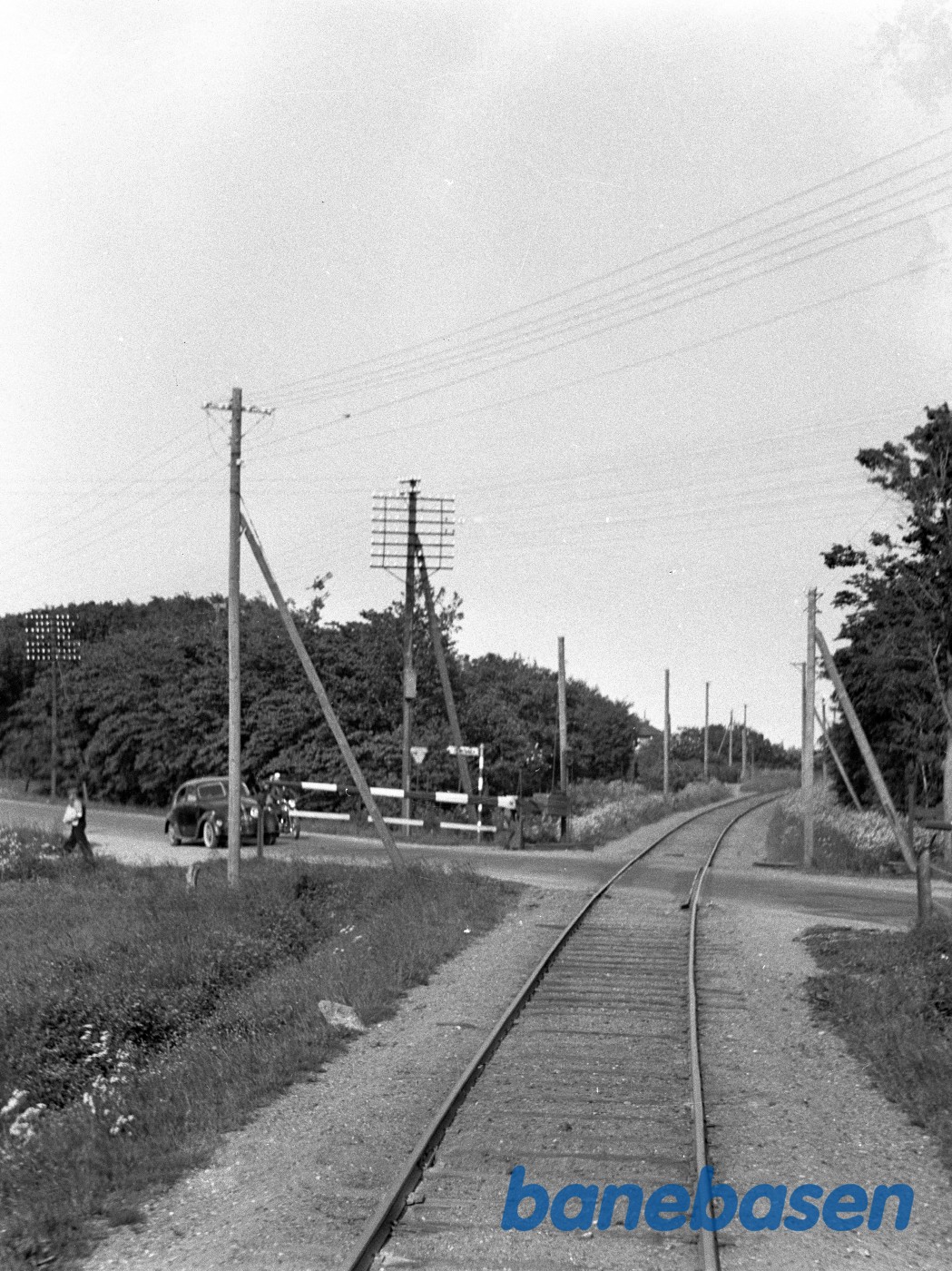 FFJ Overkørsel, trinbrædt og signaler FFJ Overkørsel, trinbrædt og signaler
