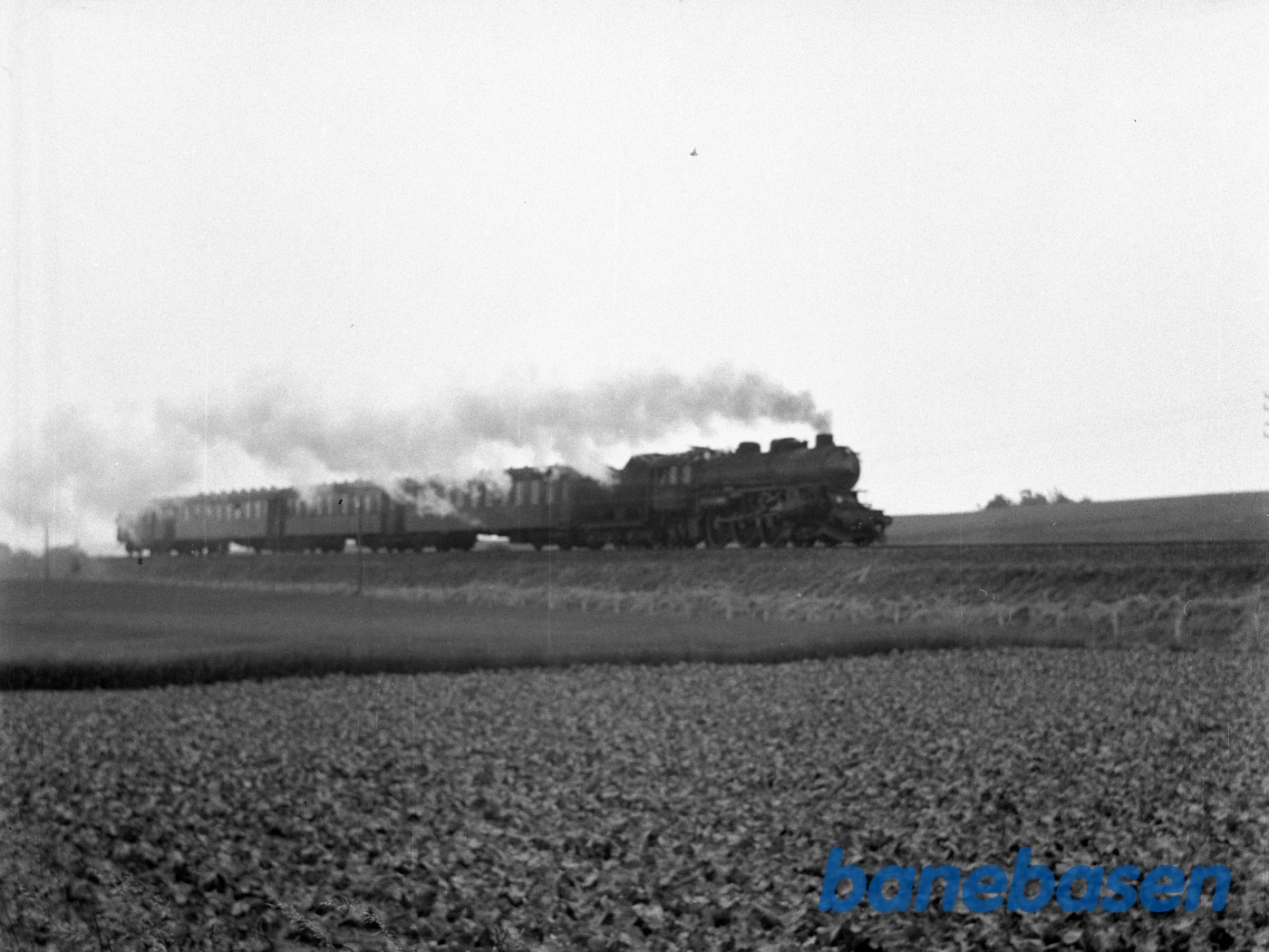 DSB E 979 med tog 227 DSB E 979 med tog 227