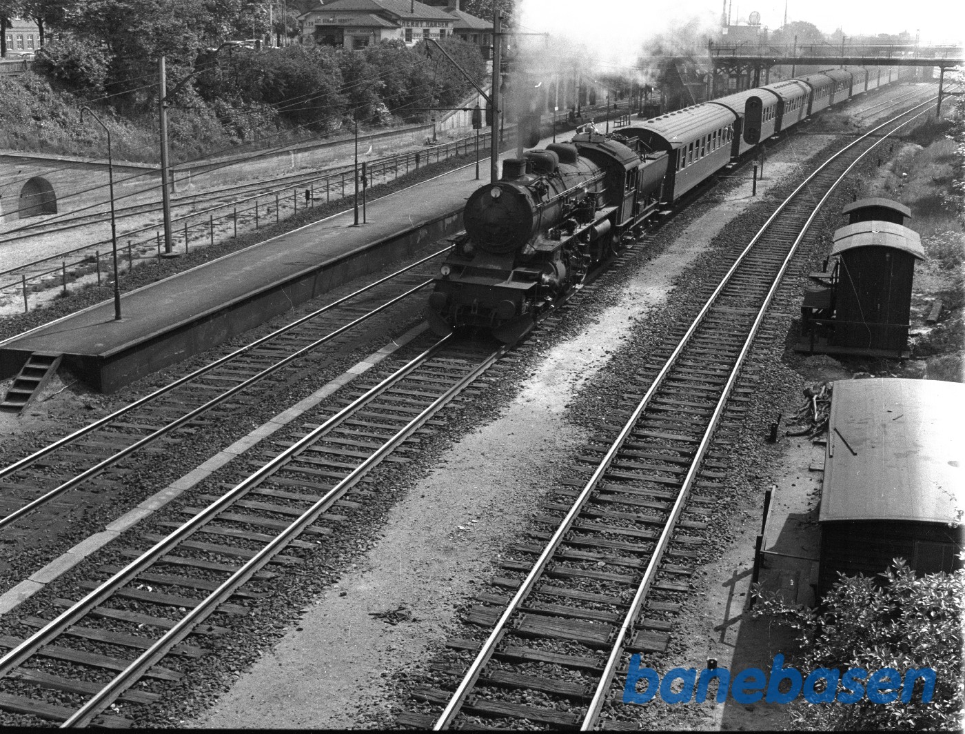 DSB E 987 med tog 25 DSB E 987 med tog 25