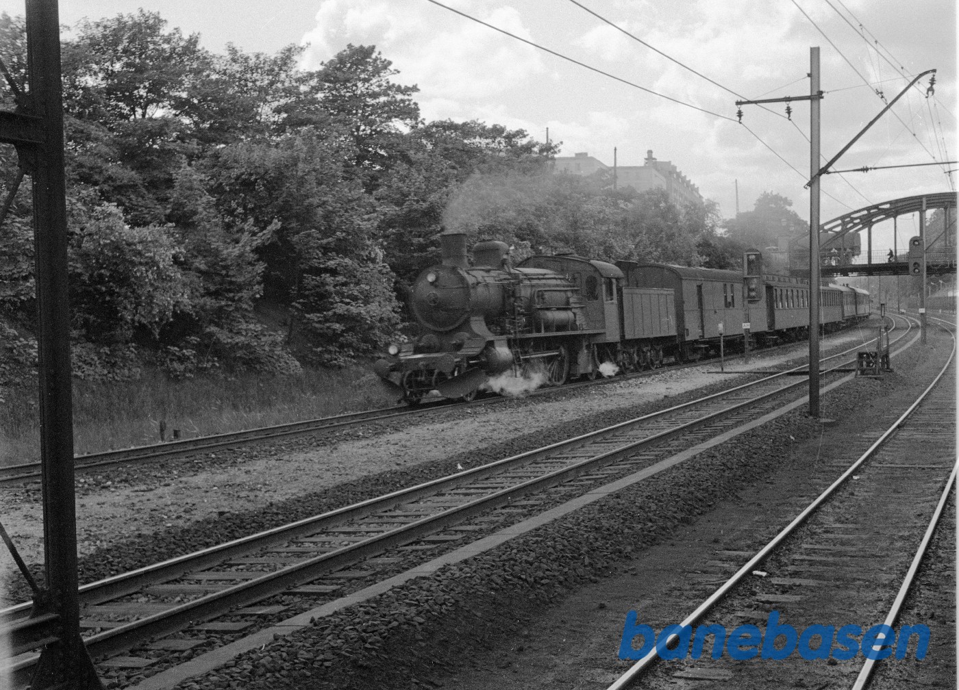 DSB P 911 med tog 245 DSB P 911 med tog 245