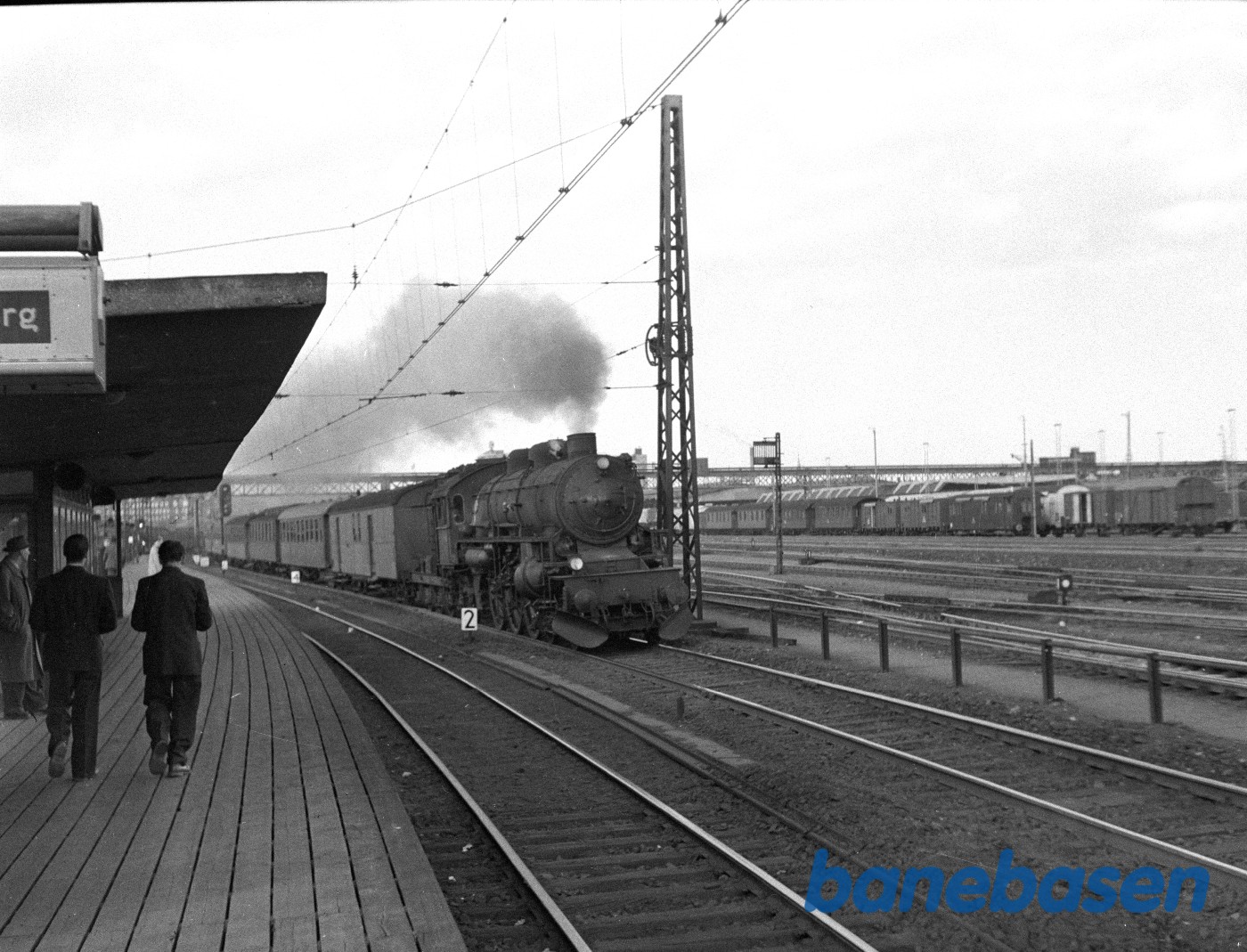 DSB E 980 med tog 73 DSB E 980 med tog 73