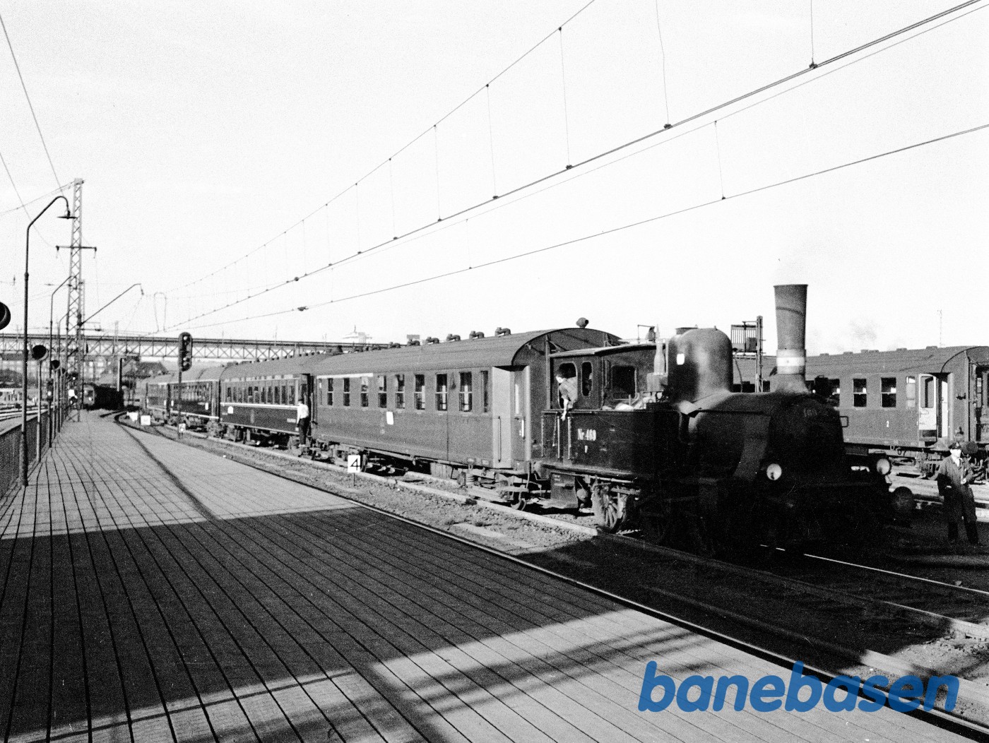 DSB F 469 med stamme til Nord-vest expr. DSB F 469 med stamme til Nord-vest expr.