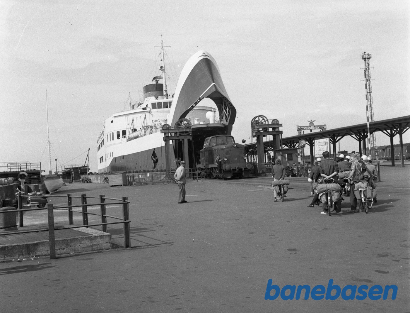 DSB MT 154 rangerer M/F Dronning Ingrid DSB MT 154 rangerer M/F Dronning Ingrid