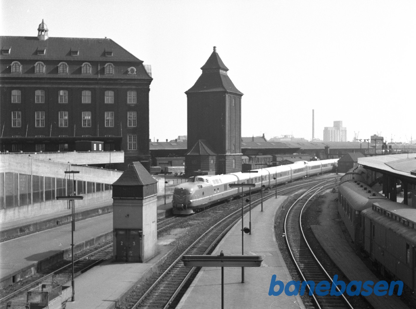 DSB MA-tog ankommer DSB MA-tog ankommer