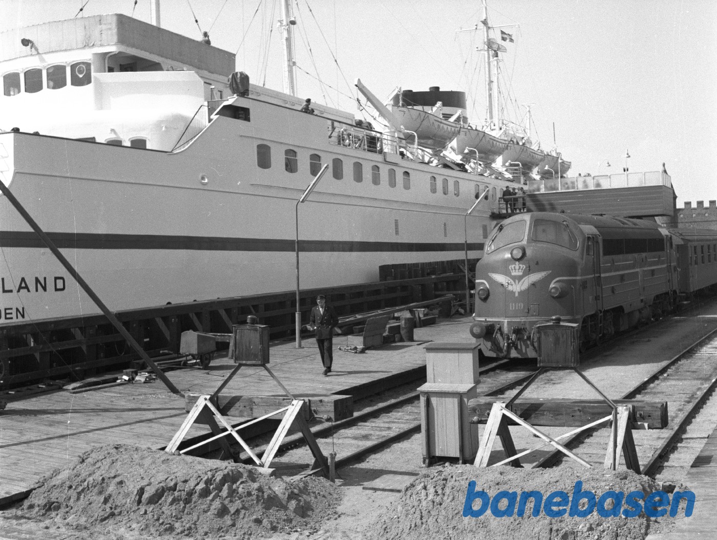 DSB MY 1119 med tog 111 (Sidste til Grk) DSB MY 1119 med tog 111 (Sidste til Grk)