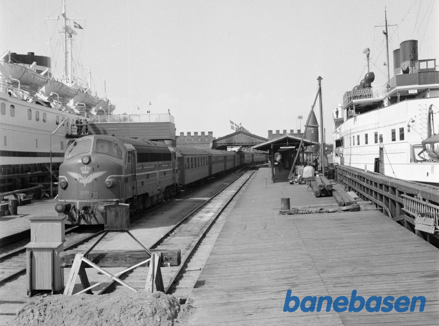 DSB MY 1119 med tog 111 (Sidste til Grk) DSB MY 1119 med tog 111 (Sidste til Grk)