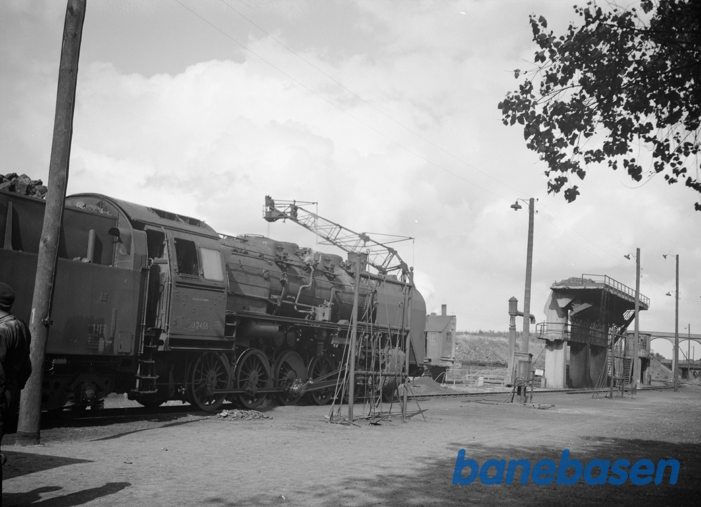 Damplokomotiv ved depotet Damplokomotiv ved depotet