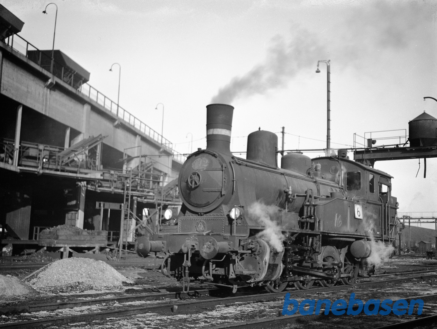 Damplokomotiv DSB Q 342 ved "askekassen" på København GB Damplokomotiv DSB Q 342 ved "askekassen" på København GB