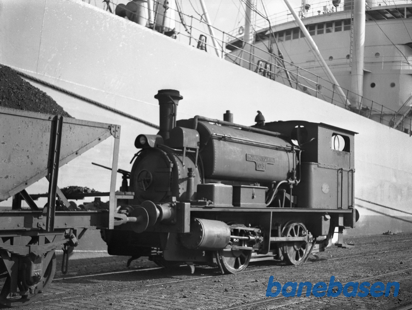 Østre gasværk. Kultog på havnen Østre gasværk. Kultog på havnen