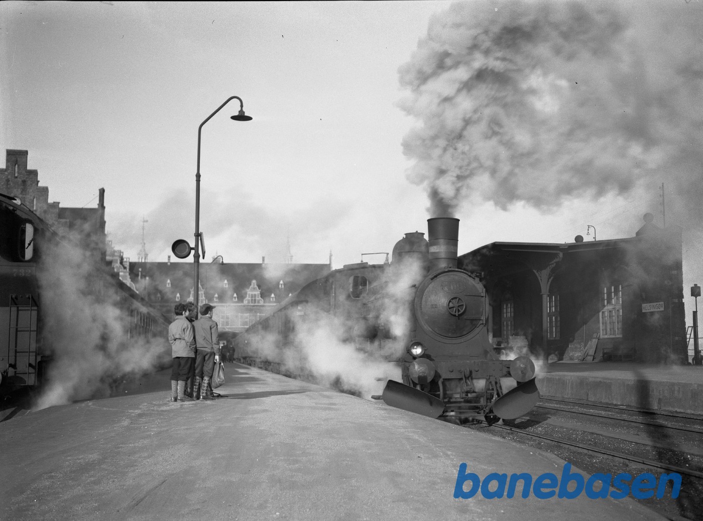 Damplokomotiv DSB C 709 med Scandinavia ekspressen Damplokomotiv DSB C 709 med Scandinavia ekspressen