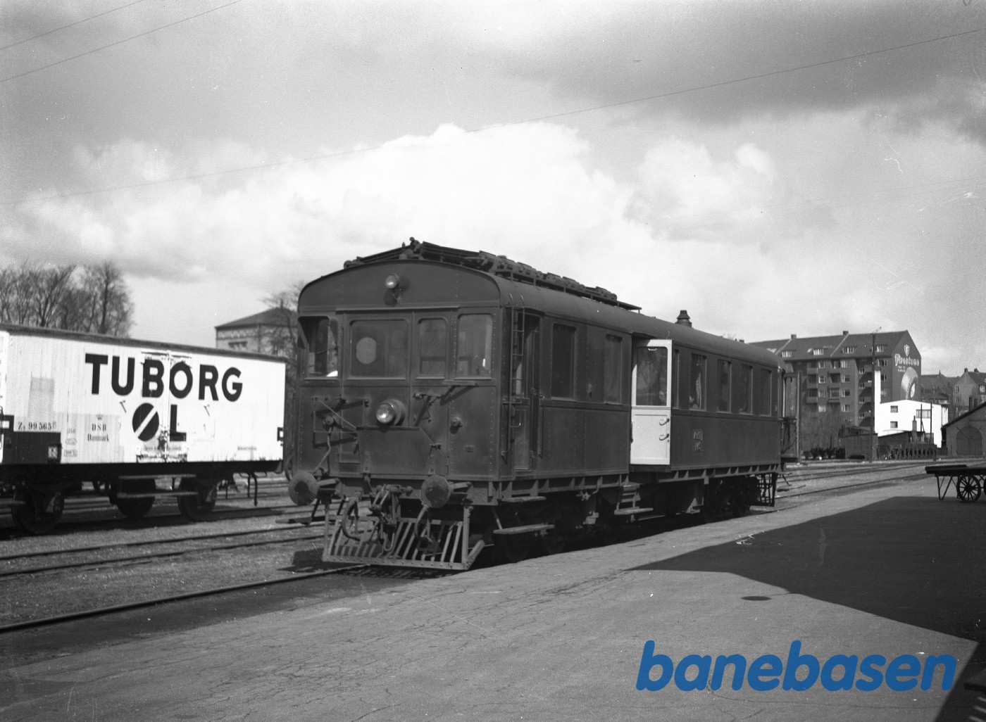 Motorvogn AHTJ M 5 på Hammelbanens station i Aarhus Motorvogn AHTJ M 5 på Hammelbanens station i Aarhus