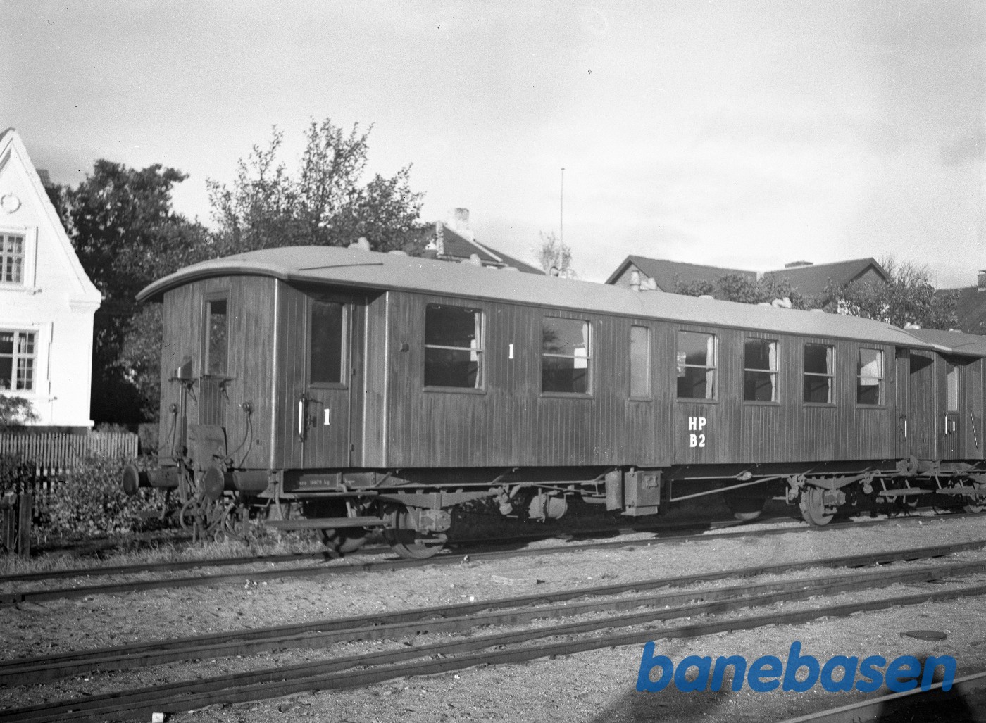 Personvogn HP B 2 på Hjørring station Personvogn HP B 2 på Hjørring station