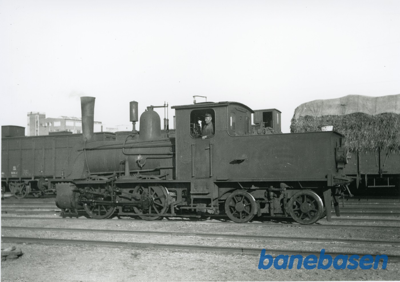 Damplokomotiv nr 6 å København L Damplokomotiv nr 6 å København L