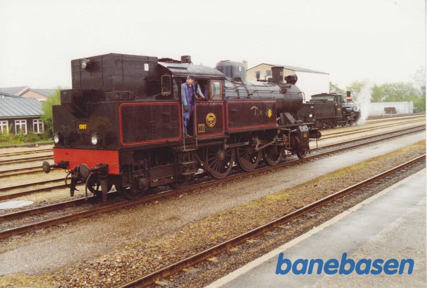 Rangering med flere tog på stationen Rangering med flere tog på stationen