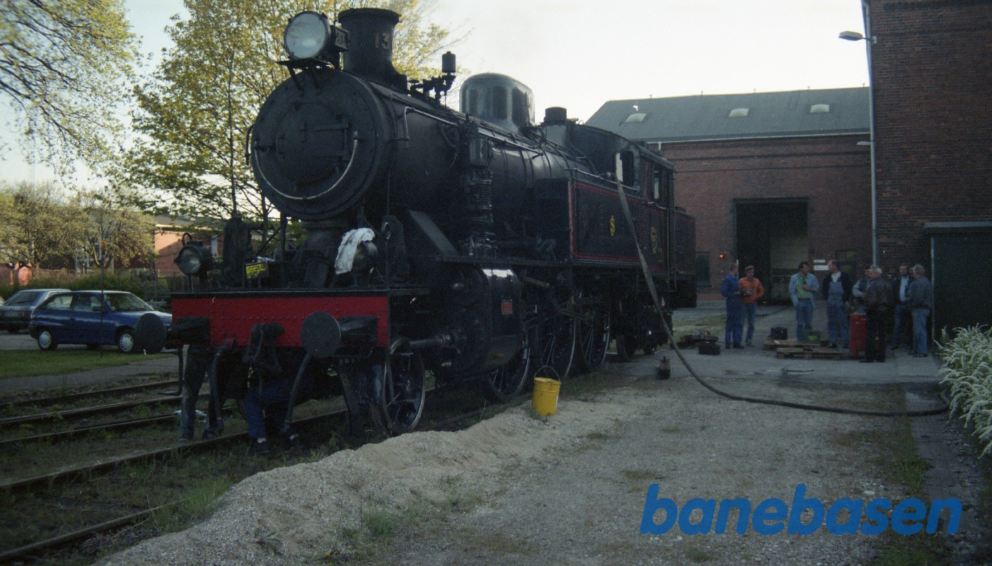 1307 fyres op inde på Centralværkstedet 1307 fyres op inde på Centralværkstedet