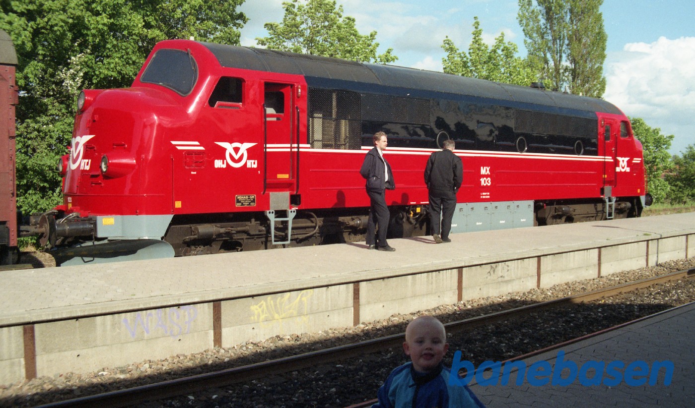 Mx holder i spor 2, klar til at returnere til OHJ Mx holder i spor 2, klar til at returnere til OHJ