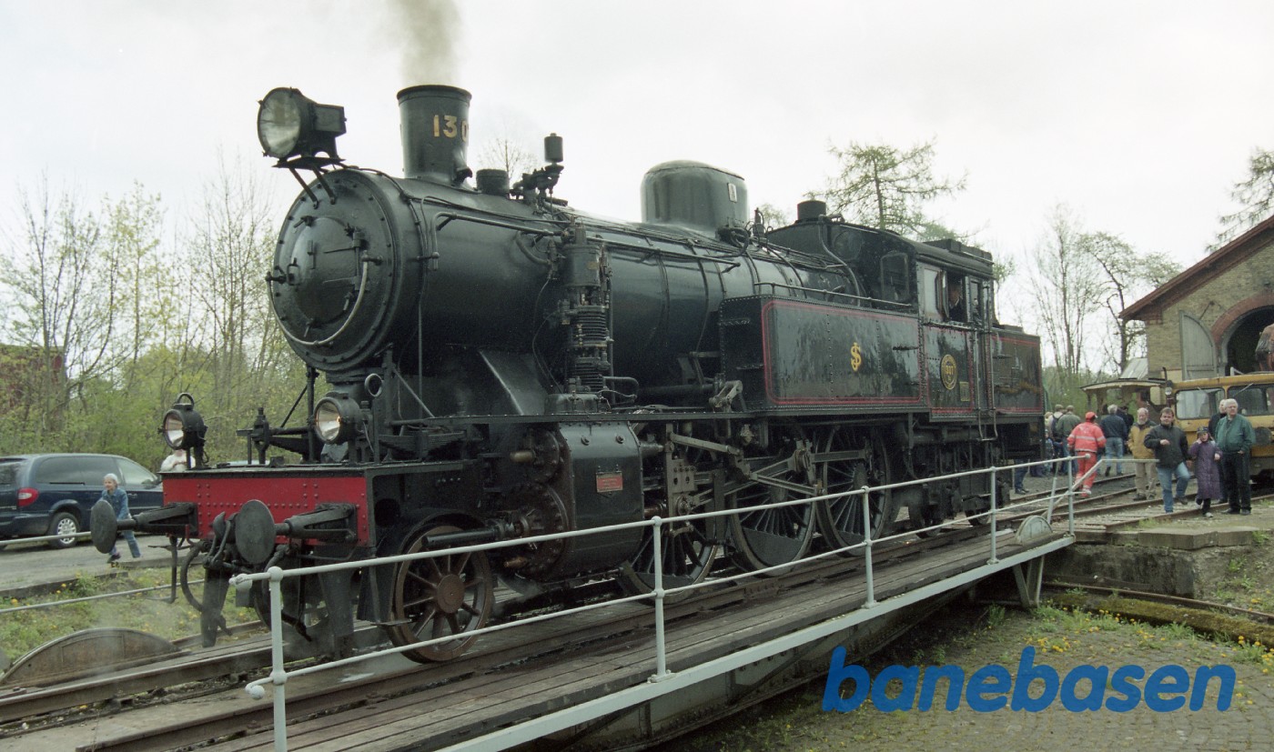 1307 på drejeskiven 1307 på drejeskiven