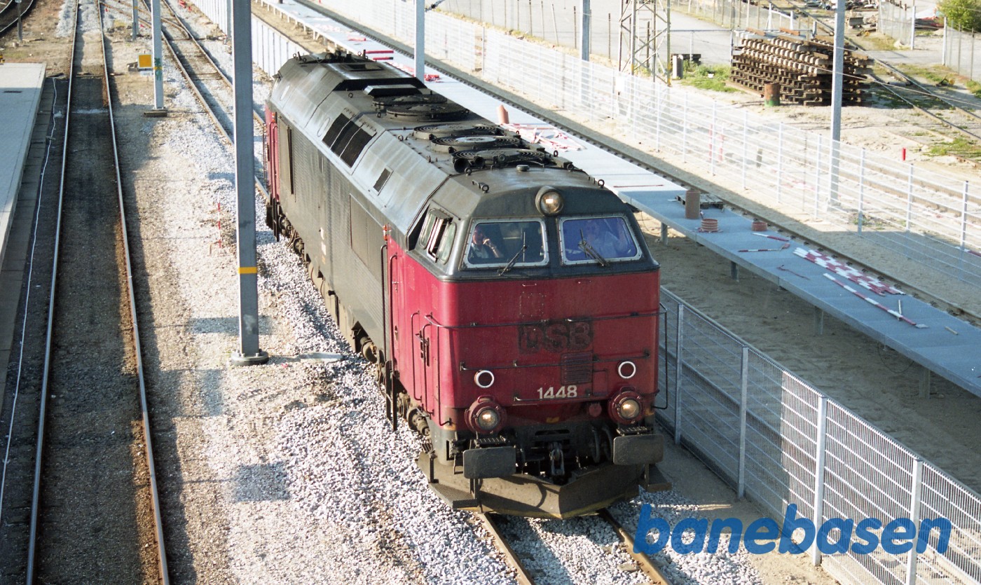 MZ holder klar i Hillerød til at trække de 4 marcipanbrød tilbage, hvor de kom fra MZ holder klar i Hillerød til at trække de 4 marcipanbrød tilbage, hvor de kom fra