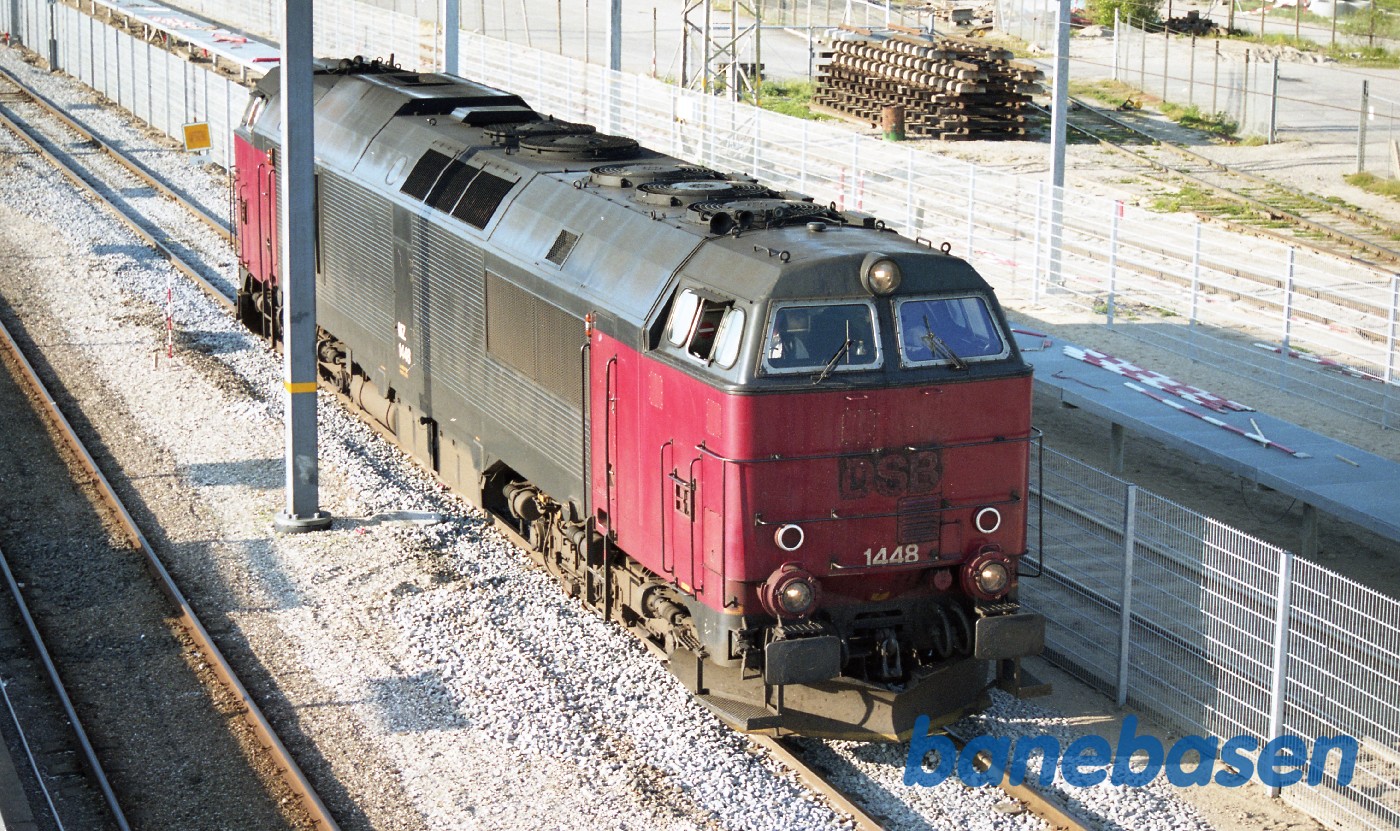 MZ holder klar i Hillerød til at trække de 4 marcipanbrød tilbage, hvor de kom fra MZ holder klar i Hillerød til at trække de 4 marcipanbrød tilbage, hvor de kom fra