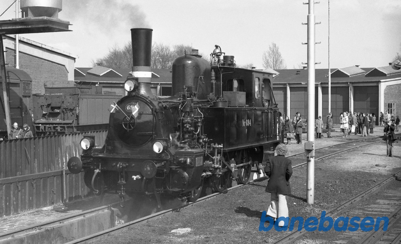 Det lille rangerlokomotiv i aktion til ære for gæsterne Det lille rangerlokomotiv i aktion til ære for gæsterne