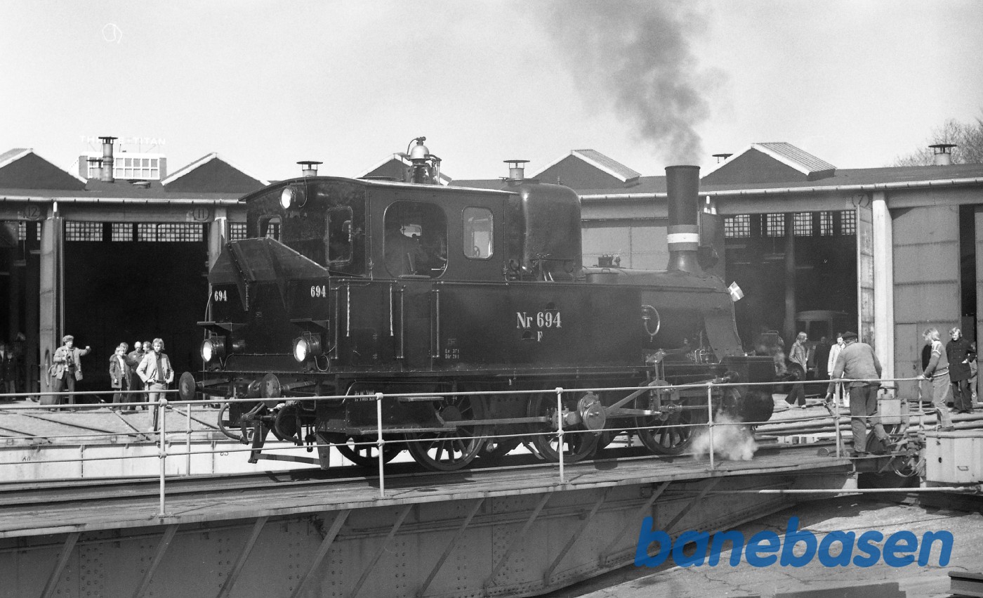 Det lille rangerlokomotiv i aktion til ære for gæsterne Det lille rangerlokomotiv i aktion til ære for gæsterne