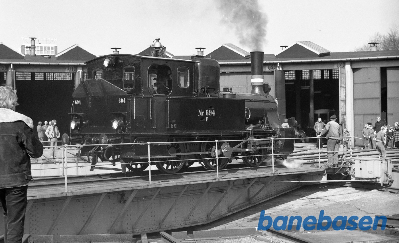 Det lille rangerlokomotiv i aktion til ære for gæsterne Det lille rangerlokomotiv i aktion til ære for gæsterne