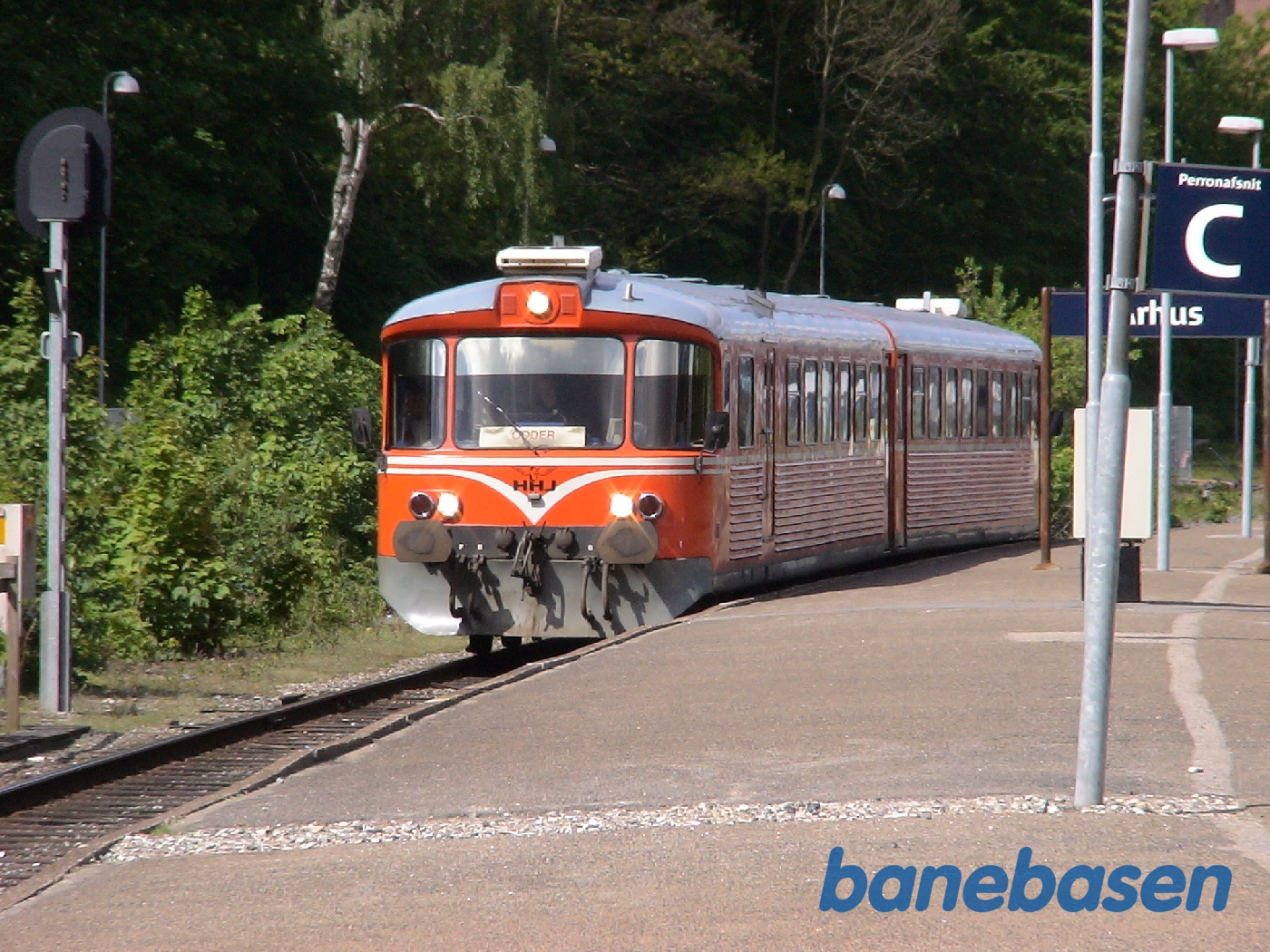 Odderbanens Y-tog på vej ind på Aarhus H Odderbanens Y-tog på vej ind på Aarhus H