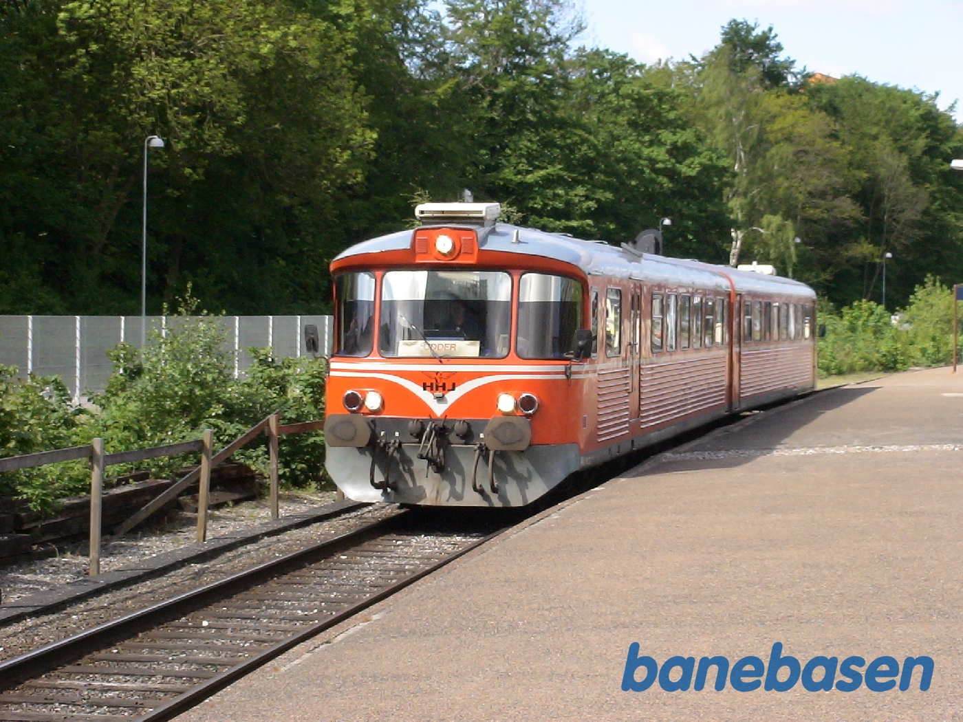 Odderbanens Y-tog på vej ind på Aarhus H Odderbanens Y-tog på vej ind på Aarhus H