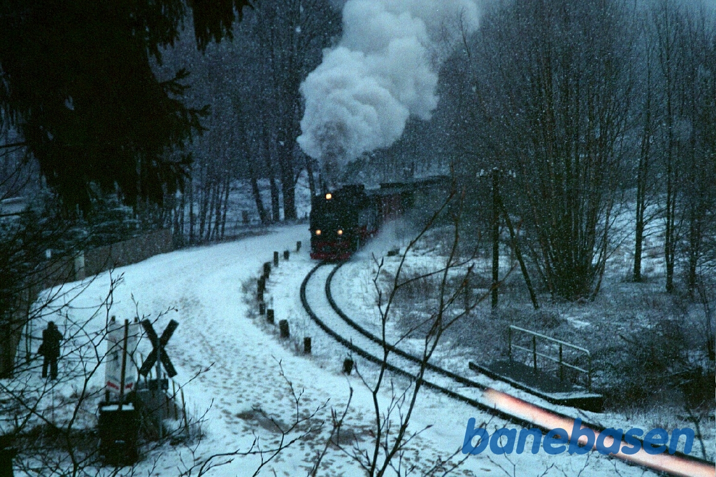 Damptog i snevejr et sted i Harzen Damptog i snevejr et sted i Harzen