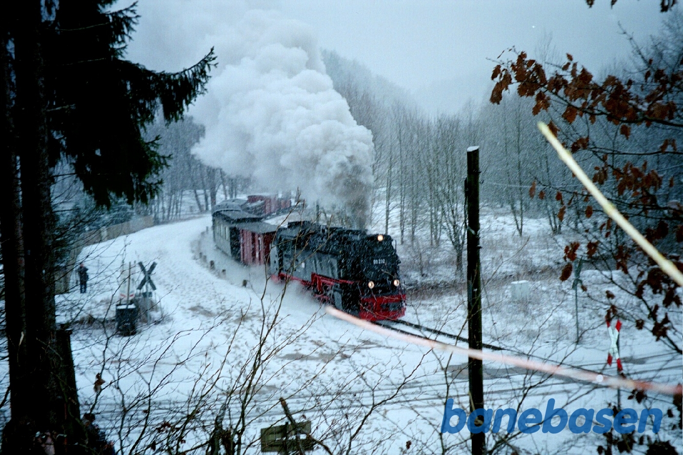 Damptog i snevejr et sted i Harzen Damptog i snevejr et sted i Harzen