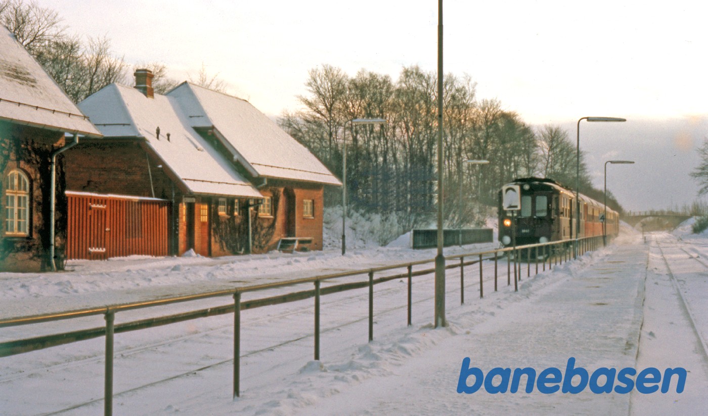 Tog på vej ind på stationen fra Ballerup Tog på vej ind på stationen fra Ballerup