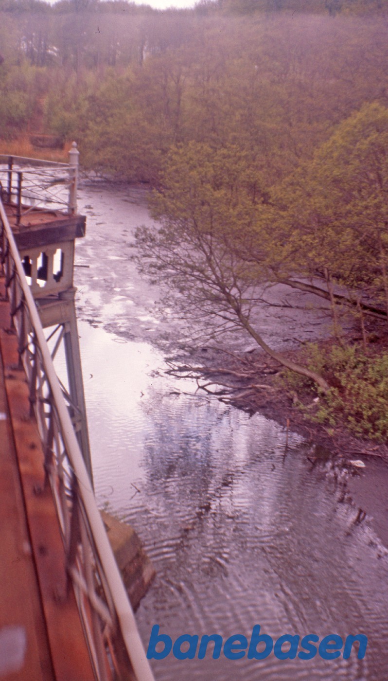 Mølleåbroen set fra veterantoget Mølleåbroen set fra veterantoget