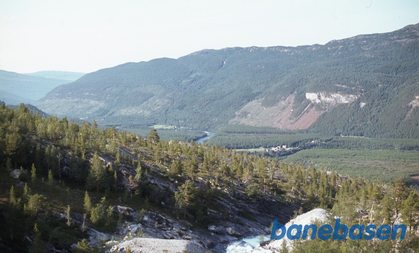 Et vue ud over dalen Et vue ud over dalen
